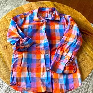 Boys Cat and Jack summer button down. Size 6/7 (small)